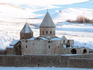 <p>Fig. 4. St. Thaddeus. View of the church from the north in November 2004 (image: C. Adle).</p>
