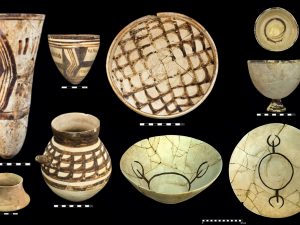 <p>Fig. 15. Various pottery vessels from the Chegā Soflā Sanctuary (photo: Sara Freydouni, the Zohreh Prehistoric Project archive)</p>
