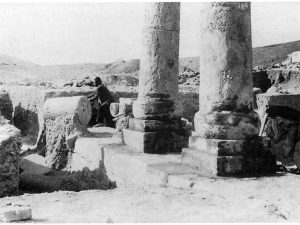 <p>Fig. 12. Hakemi’s excavation in 1955. Column bases restored with cement. (Hakemi, “The Excavation of Khurha,” <em>East and West</em> 40/1, 1990, p. 27, fig. 16)</p>
