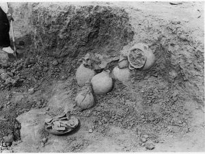 <p>Fig. 22. Hakemi’s excavations in 1955. Room with storage jars (Hakemi, “The Excavation of Khurha,” <em>East and West</em> 40/1, 1990, p. 37, fig. 27)</p>
