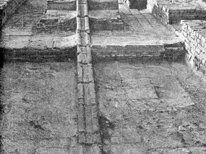 <p>Fig. 4. The mural quadrant in the central tower of the Maragha Observatory after excavation (after Varjavand, <em>Kavosh-e Rasadkhāneh-ye Marāgha)</em></p>
