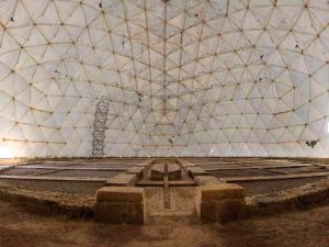 <p>Fig. 5. The mural quadrant in the central tower of the Maragha Observatory with the protective roof (image: A. Afrouzi)</p>
