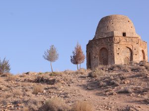 <p>Fig. 3. Chehel-Dokhtaran Tomb Tower (image: CreativeCommons)</p>
