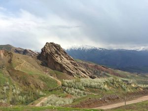 <p>Fig. 1. The rock of Alamūt, on top of which lies the ruined castle (image: CreativeCommons)</p>
