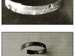 <p>Fig. 6. Bracelet in bronze with a cuneiform Urartian inscription (after Razmjou, <em>Archaeological Investigations in Talesh, Gilan</em>, p. 104)</p>
