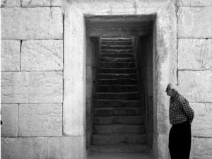 <p>Fig. 7. The stairway leading to the Temple’s courtyard in 1998 (photo: A. Mousavi)</p>
